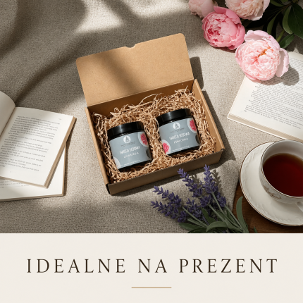Zestaw prezentowy ze świecami sojowymi w eleganckim pudełku z kwiatami i herbatą